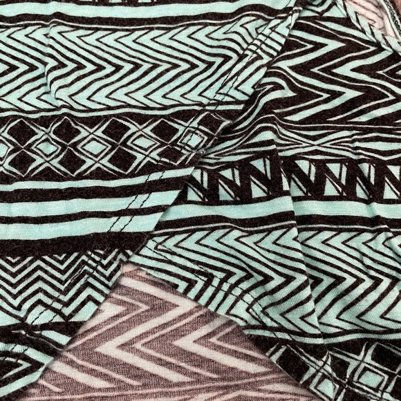 Blue and Black Crop Top Tank - Picture 5 of 5